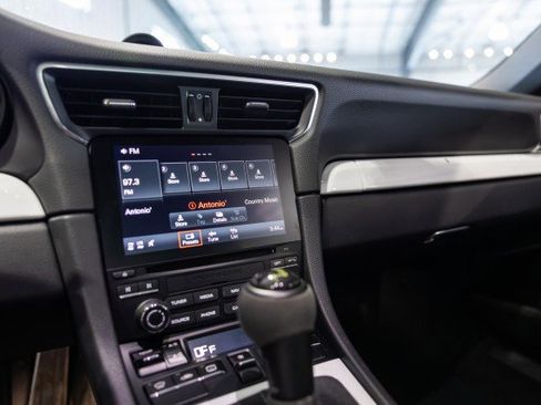 Used 2018 Porsche 911 GT3 image 40