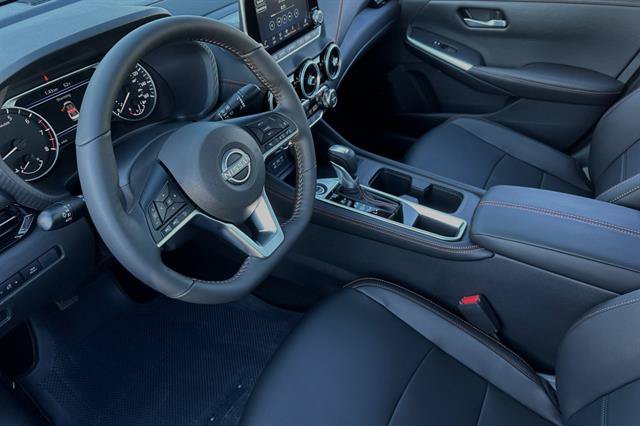 New 2025 Nissan Sentra SR w/ SR Premium Package FWD image 7