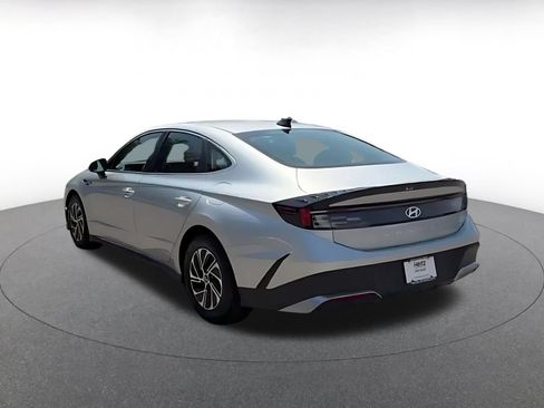 Used 2026 Hyundai Sonata Blue FWD image 11