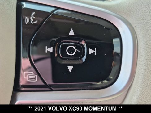 Used 2021 Volvo XC90 T5 Momentum w/ Climate Package AWD/4WD image 7