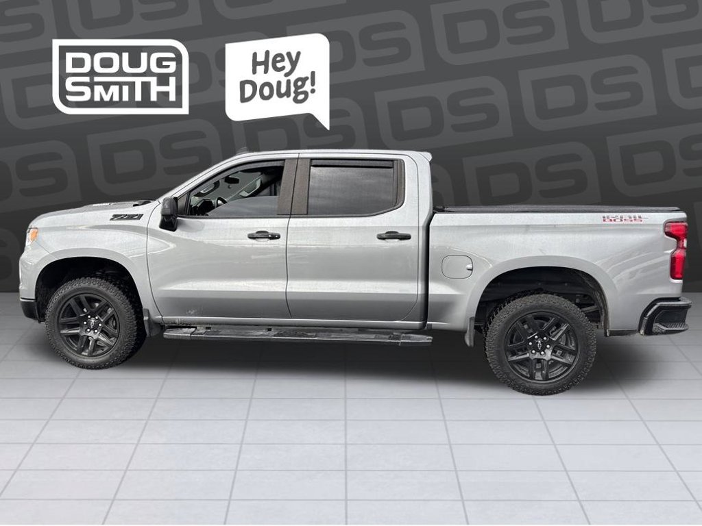 Used 2023 Chevrolet Silverado 1500 LT Trail Boss w/ LT Trail Boss Premium Package AWD/4WD image 2