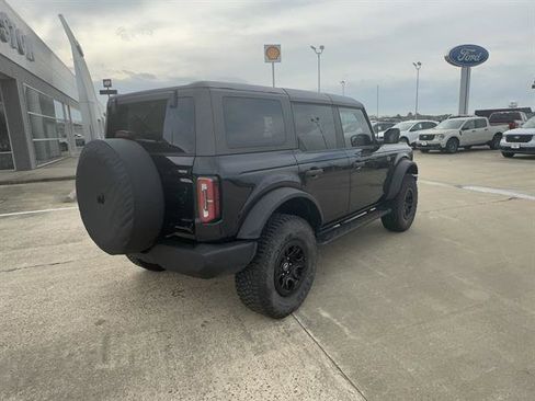 Used 2024 Ford Bronco Wildtrak image 4