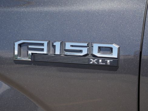 Used 2019 Ford F150 XLT w/ Equipment Group 302A Luxury AWD/4WD image 16