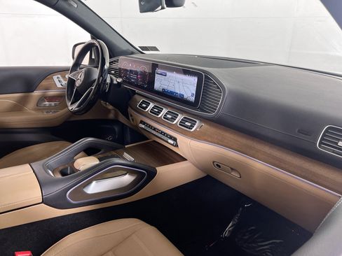 Used 2024 Mercedes-Benz GLE 350 4MATIC image 29