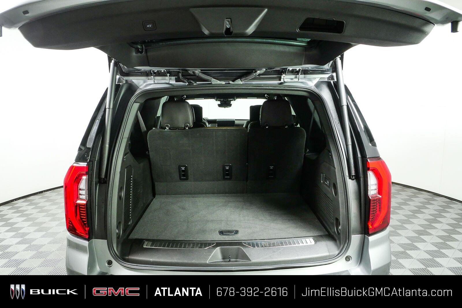 Used 2025 GMC Yukon XL Denali Ultimate w/ LPO, Floor Liner Package AWD/4WD image 34