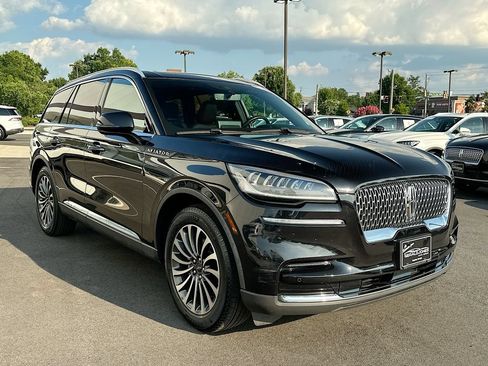 Certified 2023 Lincoln Aviator Reserve w/ Class IV Trailer Tow Package RWD image 2