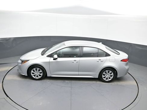 Certified 2025 Toyota Corolla LE image 40