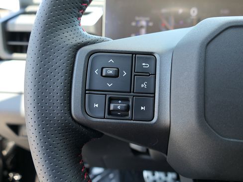 Used 2026 Toyota RAV4 AWD Plug-in Hybrid image 15