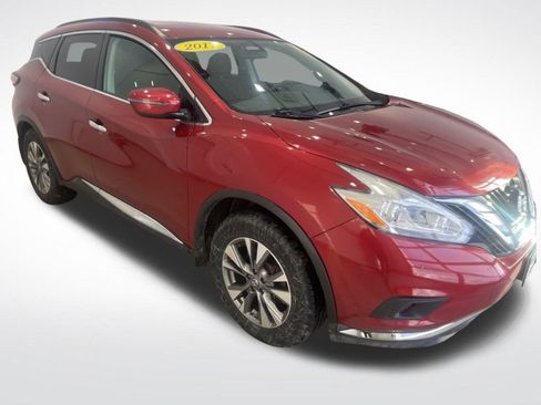 Used 2017 Nissan Murano SV image 3