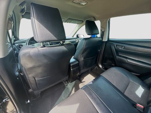 Used 2017 Toyota Corolla SE FWD image 21