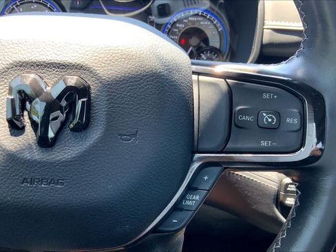 Used 2022 RAM 1500 Limited w/ Night Edition AWD/4WD image 25