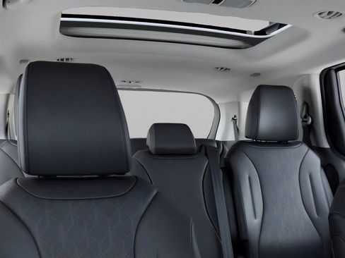 New 2026 Kia Carnival SX w/ SX Dark Edition Package FWD image 27