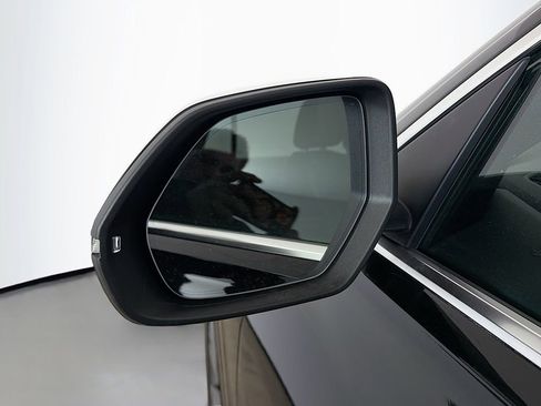 Used 2024 Audi Q8 Premium Plus AWD/4WD image 30