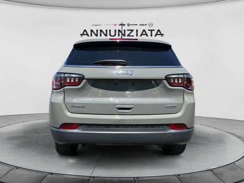 Used 2023 Jeep Compass Latitude w/ Sun and Sound Group AWD/4WD image 4