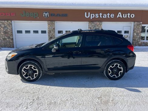 Used 2016 Subaru Crosstrek 2.0i Limited image 8