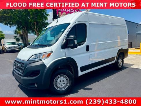 Used 2025 RAM ProMaster 2500 w/ Convenience Group FWD image 1