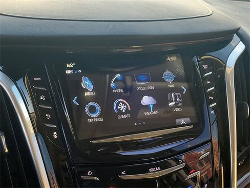 Used 2020 Cadillac Escalade Luxury w/ Escalade Sport Edition image 15