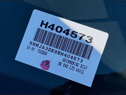 Used 2024 Hyundai Tucson SE image 36