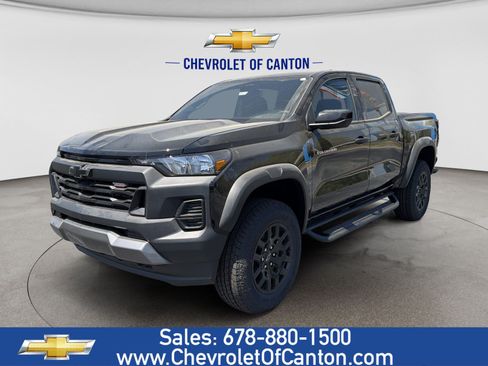 New 2026 Chevrolet Colorado Trail Boss AWD/4WD image 1