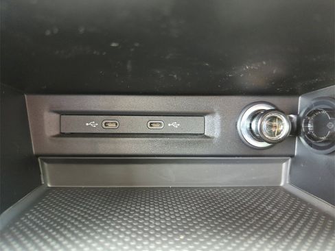 New 2025 Volkswagen Taos S image 30