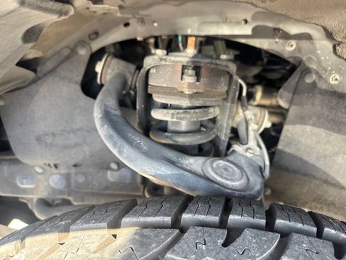 Used 2018 Toyota Tacoma SR RWD image 14