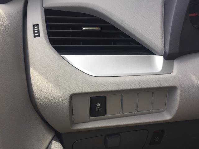Used 2015 Toyota Sienna LE FWD image 26