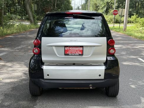 Used 2009 smart fortwo passion RWD image 6