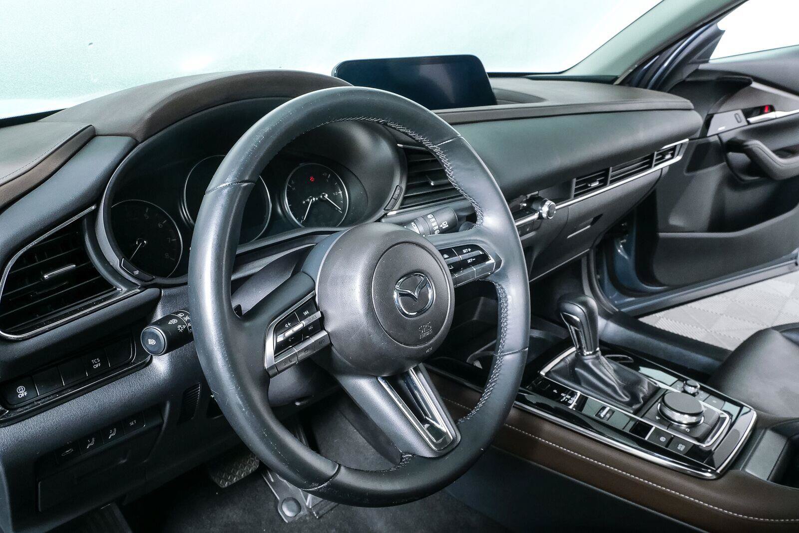 Used 2021 MAZDA CX-30 FWD 2.5 S w/ Premium Package image 4