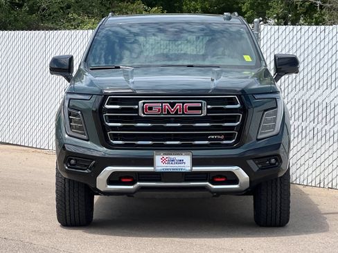 New 2026 GMC Yukon AT4 AWD/4WD image 6