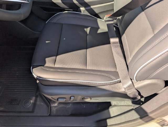 New 2027 Buick Enclave Sport Touring w/ LPO, Floor Liner Package AWD/4WD image 18