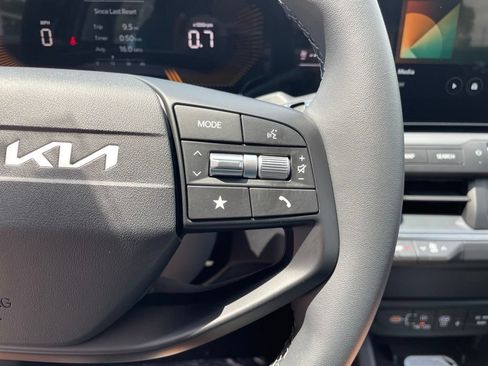 New 2026 Kia K4 EX FWD image 26