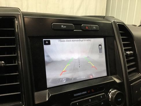 Used 2017 Ford F150 XLT w/ Equipment Group 302A Luxury AWD/4WD image 22