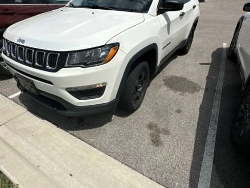 Used 2019 Jeep Compass Sport AWD/4WD image 1