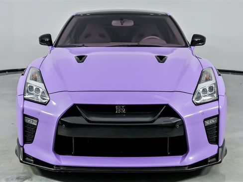 Used 2020 Nissan GT-R Premium AWD/4WD image 5