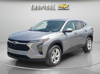 New 2026 Chevrolet Trax LS w/ LS Convenience Package FWD video 1