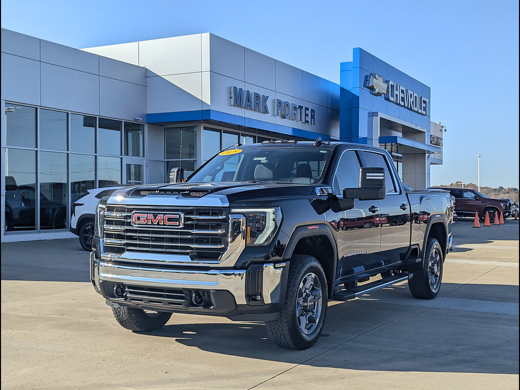 Certified 2025 GMC Sierra 2500 SLE AWD/4WD image 1