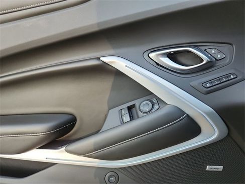 Used 2019 Chevrolet Camaro SS image 21