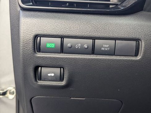 Used 2023 Nissan Sentra SV image 22