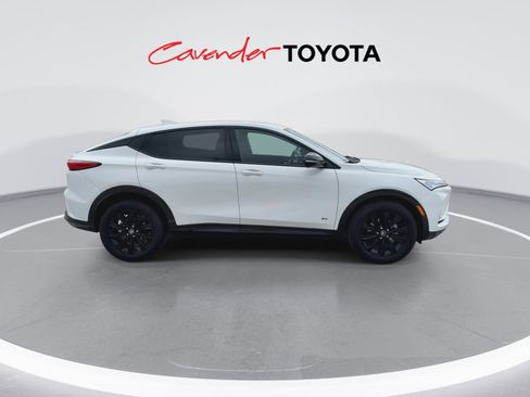 Used 2025 Buick Envista Sport Touring FWD image 9
