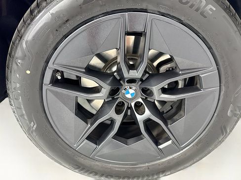 Used 2026 BMW iX xDrive60 AWD/4WD image 31