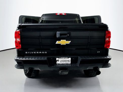 Used 2018 Chevrolet Silverado 1500 LT w/ All Star Edition AWD/4WD image 18