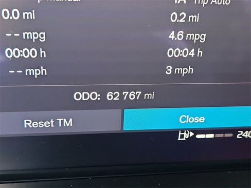 Used 2023 Volvo XC60 B5 Core image 13