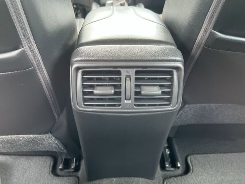 Used 2022 Nissan Rogue Sport SV w/ Technology Package AWD/4WD image 19