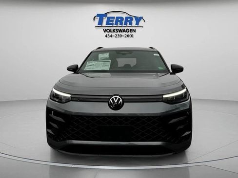 New 2026 Volkswagen Tiguan SE R-Line image 2