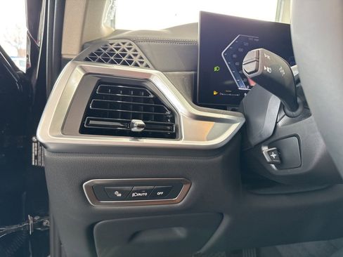 New 2026 BMW X7 xDrive40i image 40