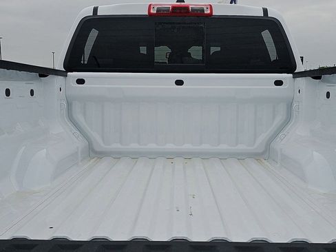 New 2025 GMC Canyon AT4 w/ Nightfall Edition image 40