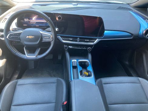 Used 2024 Chevrolet Equinox EV LT FWD image 8