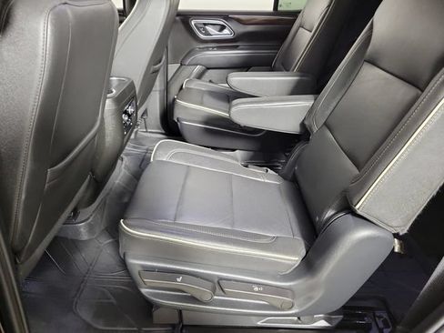 Used 2024 Chevrolet Tahoe Premier AWD/4WD image 12