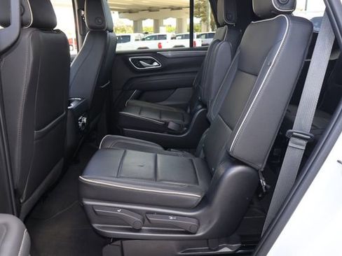 Certified 2023 GMC Yukon SLT image 11