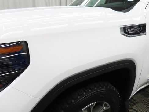 Used 2024 GMC Sierra 1500 SLE w/ X31 Off-Road Package image 38